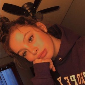 Meet your Posher, Mandie